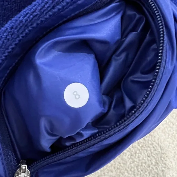 Excellent Used Condition Lululemon Limitless Vest, Size 8 - Picture 4 of 5